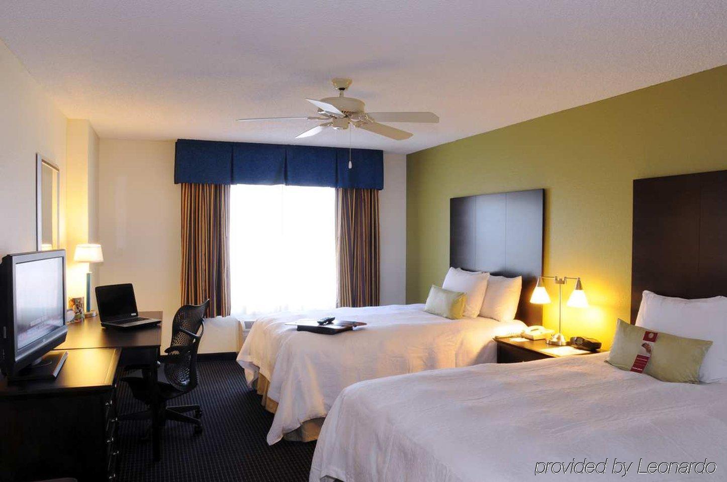 Hampton Inn & Suites Anaheim Garden Grove Pokoj fotografie