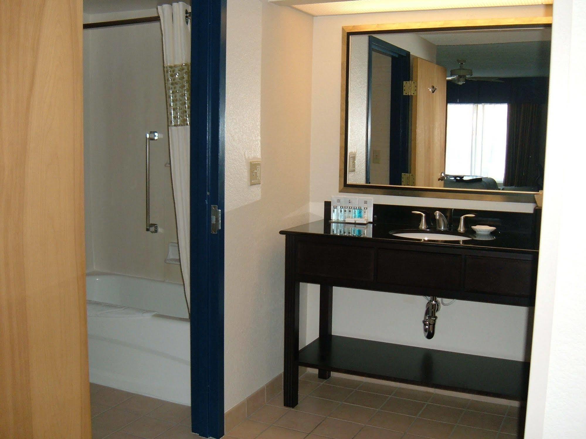 Hampton Inn & Suites Anaheim Garden Grove Exteriér fotografie